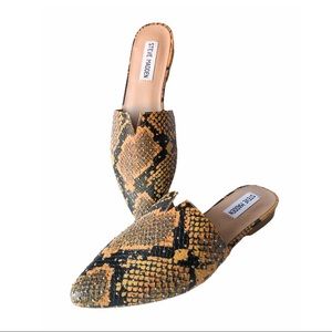 STEVE MADDEN Ally snakeskin print studded mules